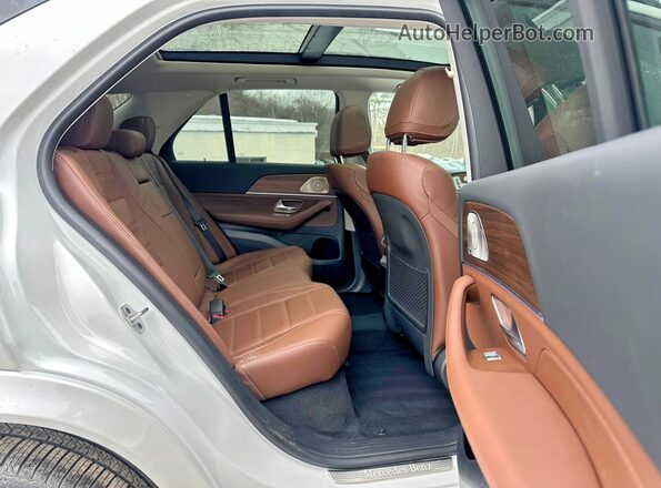 4JGFB4FB7TB563295 2026 MERCEDES-BENZ GLE Белый Вид задних сидений