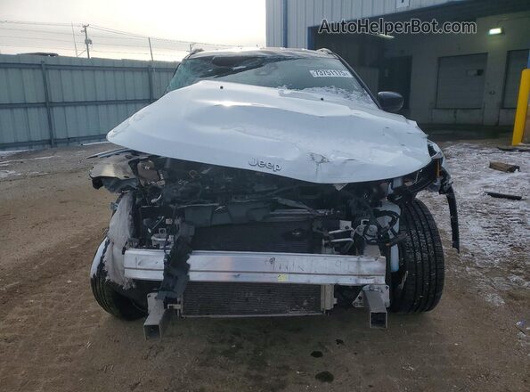 3C4NJDCN7RT110285 2024 JEEP COMPASS Белый Вид сзади