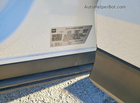 KL47LAEP7SB039090 2025 BUICK OTHER White Widok wnętrza 360 stopni
