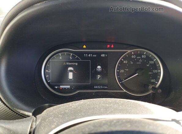 3N1CP5CUXKL471022 2019 NISSAN KICKS Белый Вид задних сидений