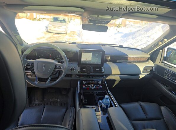 5LMJJ3HT0JEL01690 2018 LINCOLN NAVIGATOR Черный Вид задних сидений