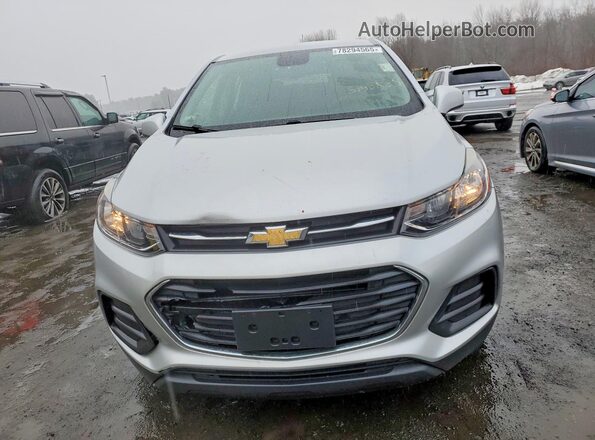 3GNCJNSB7JL387423 2018 CHEVROLET TRAX Серебряный Вид сзади