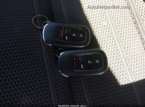 7FARS6H51TE018408 2026 HONDA CR-V HYBRID Белый Вид панели приборов