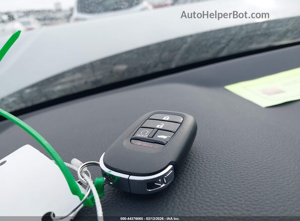 7FARS6H59TE005499 2026 HONDA CR-V HYBRID Серый Вид панели приборов