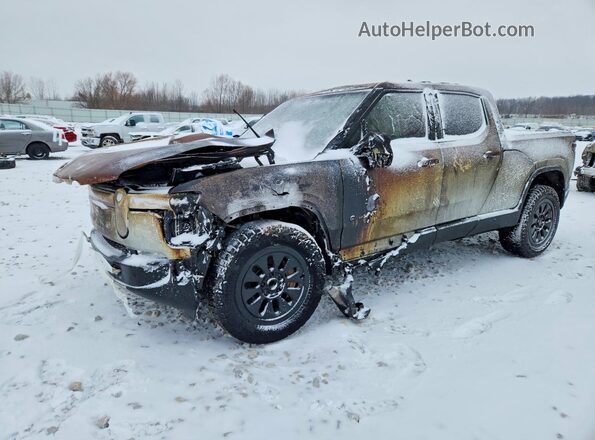 7FCTGAAA5PN020256 2023 RIVIAN R1T Пожар Передняя левая четверть