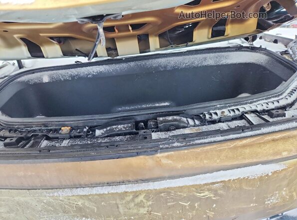 7FCTGAAA5PN020256 2023 RIVIAN R1T Пожар Вид задней части салона