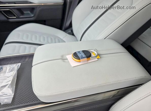 7FCTGAAL1PN024435 2023 RIVIAN R1T Зеленый Панорамный вид салона 360°