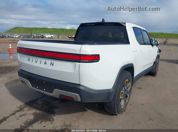 7FCTGAAL7NN000752 2022 RIVIAN R1T White Rear right