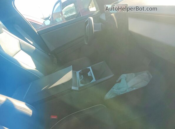 7G2CEHED0SA072307 2025 TESLA CYBERTRUCK Silver Dashboard view