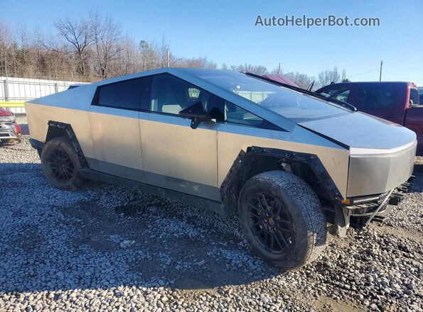 7G2CEHED0SA072307 2025 TESLA CYBERTRUCK Silver Front right