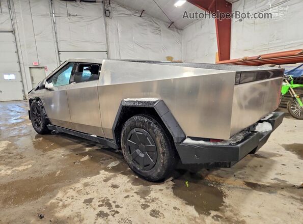 7G2CEHED1RA048396 2024 TESLA CYBERTRUCK Серебряный Задняя левая четверть