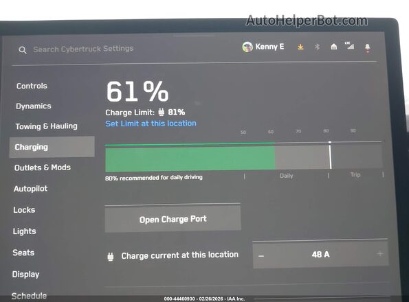 7G2CEHED1SA081551 2025 TESLA CYBERTRUCK Серебряный 