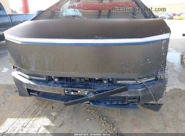 7G2CEHED4RA008099 2024 TESLA CYBERTRUCK Черный Вид спереди