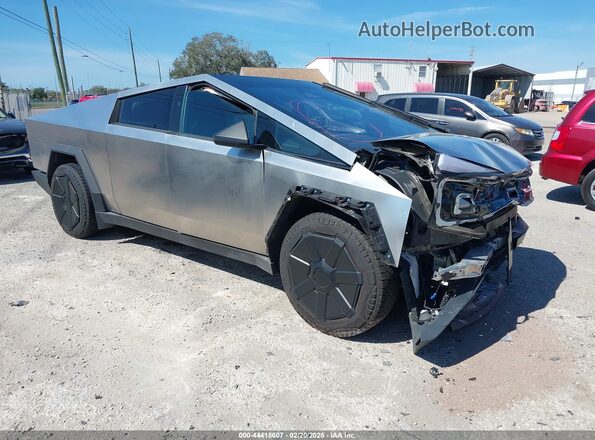 7G2CEHED5RA011044 2024 TESLA CYBERTRUCK Silver Առջևի աջ