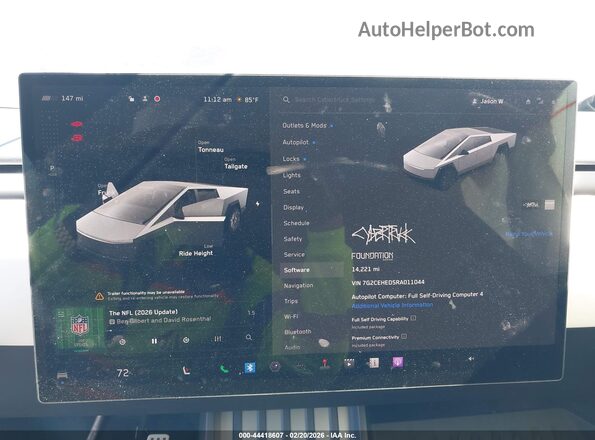 7G2CEHED5RA011044 2024 TESLA CYBERTRUCK Silver Հետևի նստատեղերի տեսք