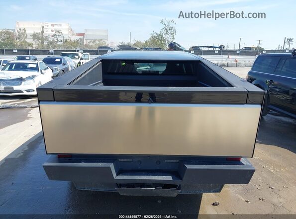 7G2CEHED9SA060947 2025 TESLA CYBERTRUCK Серебряный 