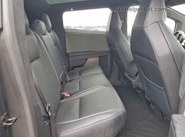 7G2CEHEDXSA070628 2025 TESLA CYBERTRUCK Серебряный Вид задней части салона
