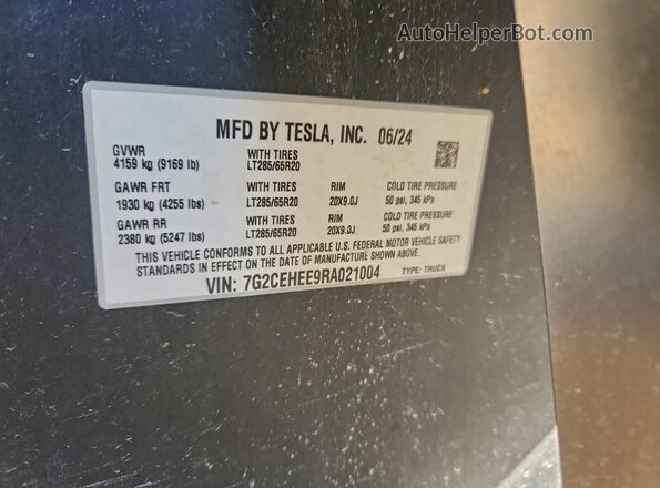 7G2CEHEE9RA021004 2024 TESLA CYBERTRUCK Silver Вид підкапотного простору