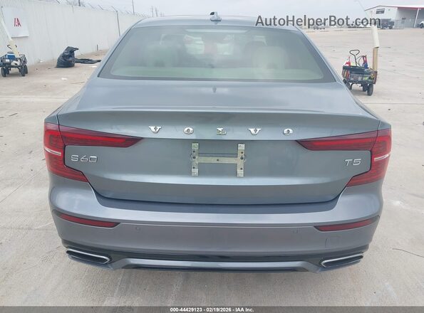7JR102FZXMG112633 2021 VOLVO S60 Серый 