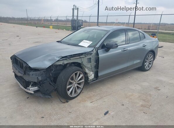 7JR102FZXMG112633 2021 VOLVO S60 Серый Передняя левая четверть