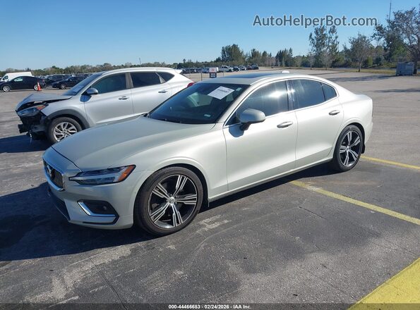 7JRA22TL4KG010090 2019 VOLVO S60 Серый Передняя левая четверть