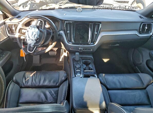 7JRBK0FP3MG095434 2021 VOLVO S60 Белый Вид панели приборов