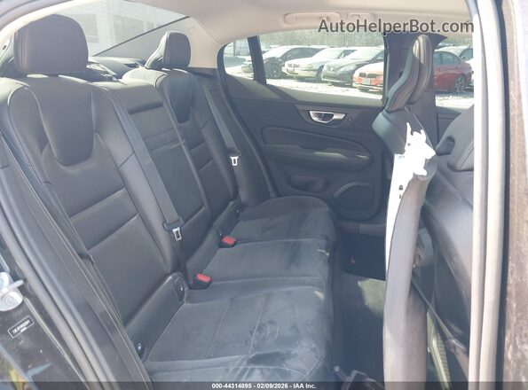 7JRL12FK6RG320041 2024 VOLVO S60 Черный Вид наклейки с VIN-кодом