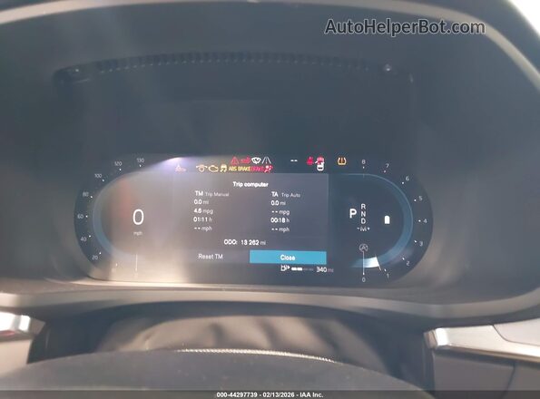 7JRL12GJ9SG362425 2025 VOLVO S60 Белый Вид задних сидений