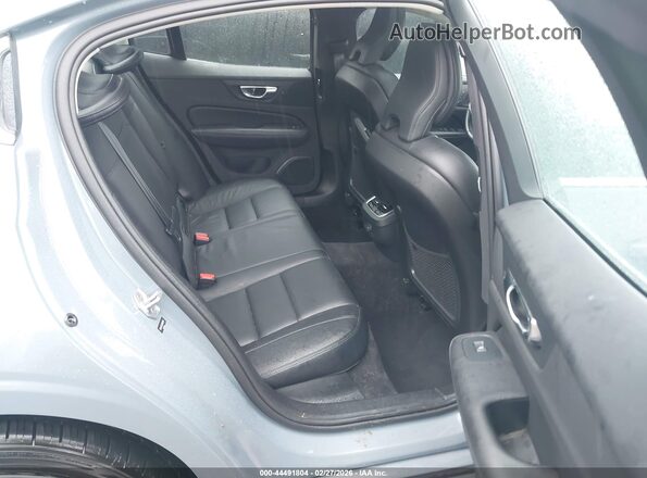 7JRL12TL2NG162014 2022 VOLVO S60 Light Blue Вид наклейки с VIN-кодом