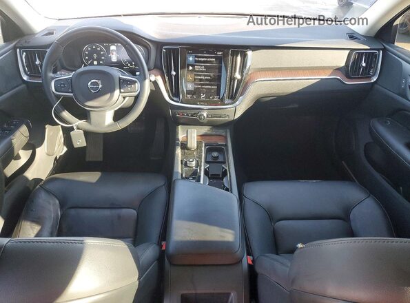 7JRL12TZ3NG154038 2022 VOLVO S60 Синий Вид панели приборов