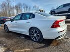 2022 Volvo S60 B5 Momentum Белый vin: 7JRL12TZ7NG173921