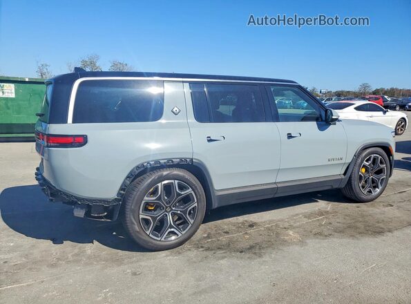 7PDSGABA7RN032856 2024 RIVIAN R1S Gray Trasero derecho