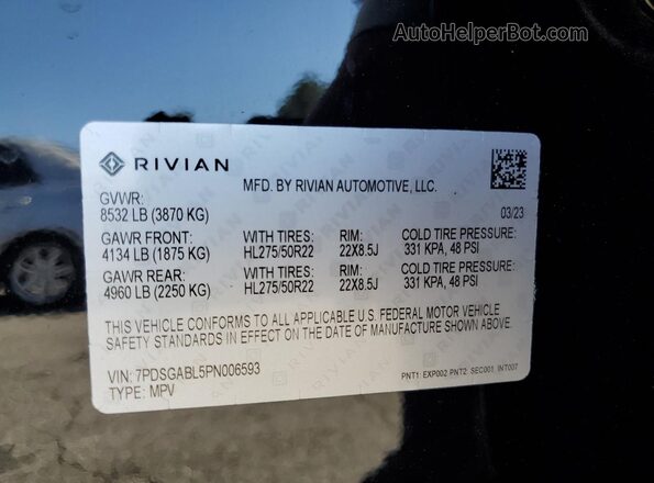 7PDSGABL5PN006593 2023 RIVIAN R1S Черный Вид наклейки с VIN-кодом