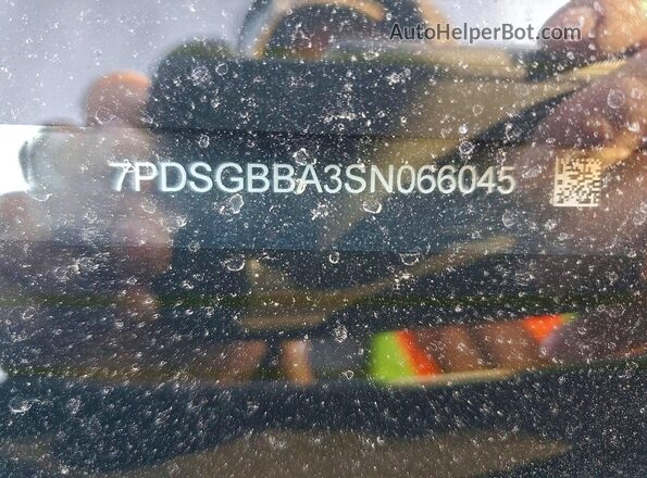 7PDSGBBA3SN066045 2025 RIVIAN R1S Gray Vista de la etiqueta del VIN