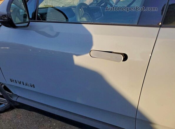 7PDSGBBA3SN066045 2025 RIVIAN R1S Gray Vista interior delantera