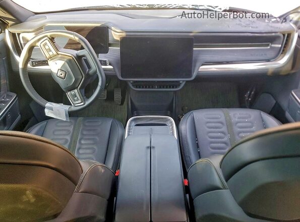 7PDSGBBA3SN066045 2025 RIVIAN R1S Gray Vista del salpicadero
