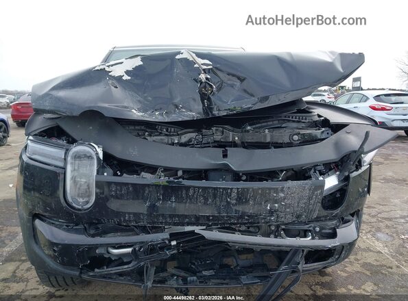 7PDSGBBA4SN049092 2025 RIVIAN R1S Черный Вид щитка приборов