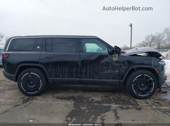 7PDSGBBA4SN049092 2025 RIVIAN R1S Черный Вид задней части салона