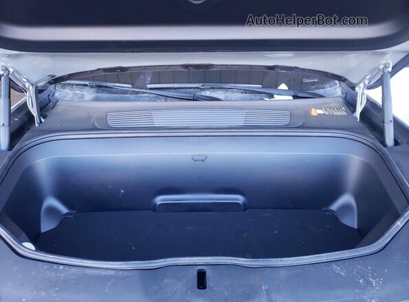 7PDSGCBA6RN041687 2024 RIVIAN R1S Silver Rear interior view