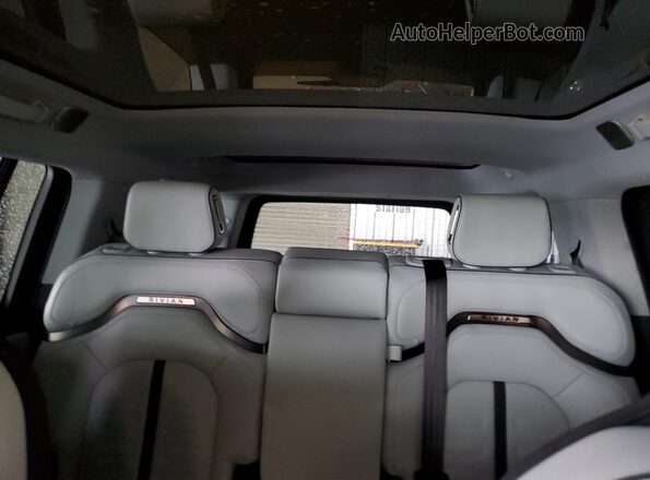 7PDSGCBA8TN079297 2026 RIVIAN R1S Серый Вид задних сидений