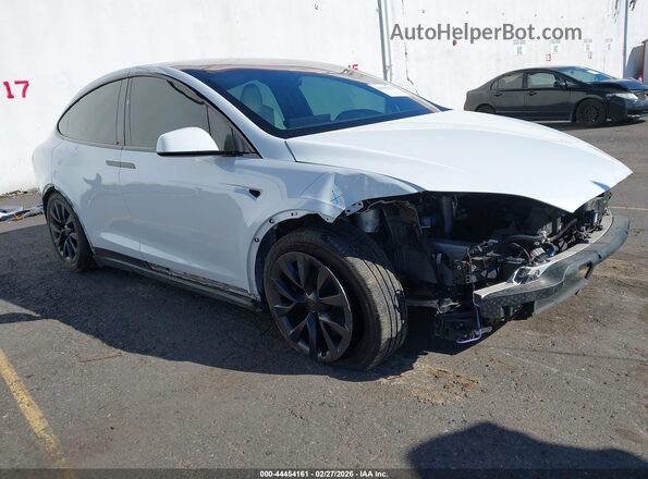 7SAXCBE50NF362668 2022 TESLA MODEL X Белый Передняя правая четверть
