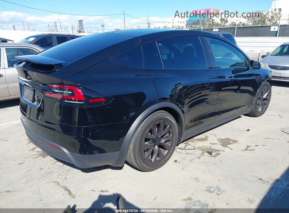 7SAXCBE59RF436689 2024 TESLA MODEL X Черный Задняя правая четверть