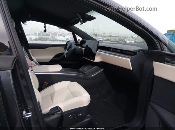 2025 TESLA MODEL X PLAID