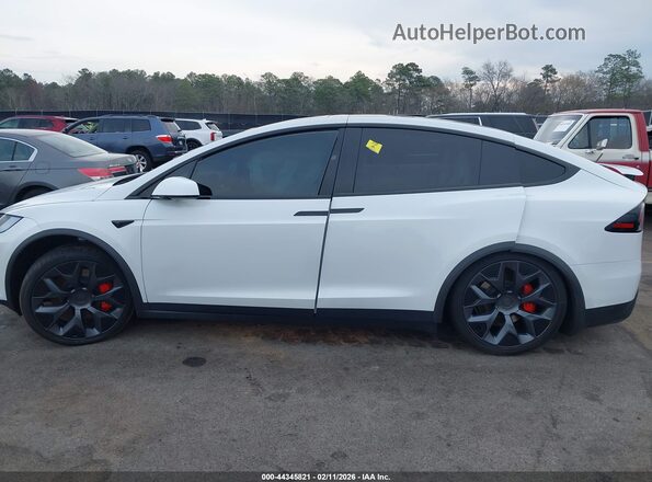 7SAXCBE67TF478665 2026 TESLA MODEL X Белый Панорамный вид салона 360°