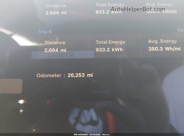 7SAXCBE69RF453873 2024 TESLA MODEL X Silver Vista de los asientos traseros