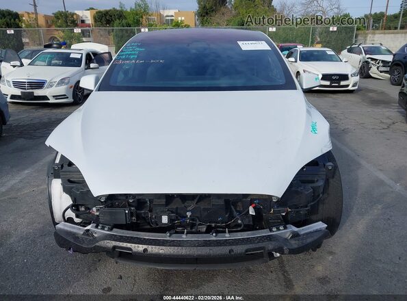 7SAXCDE55PF401009 2023 TESLA MODEL X Белый Вид задней части салона