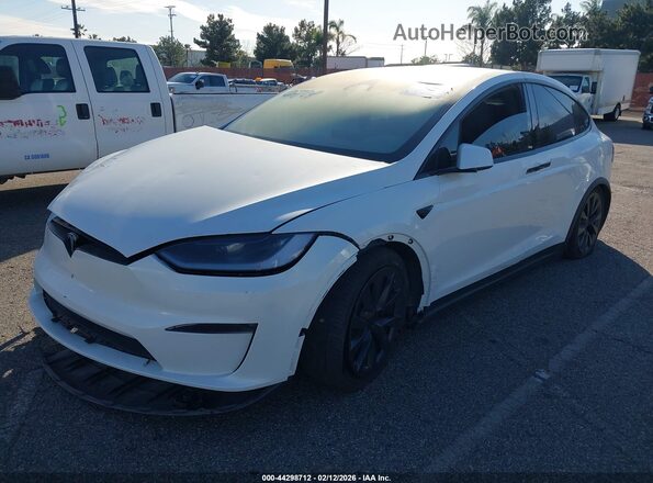 7SAXCDE56RF435060 2024 TESLA MODEL X Белый Передняя левая четверть