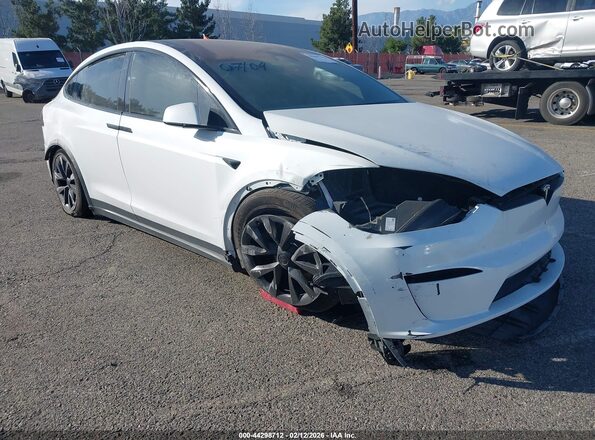7SAXCDE56RF435060 2024 TESLA MODEL X Белый Передняя правая четверть