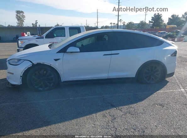 7SAXCDE56RF435060 2024 TESLA MODEL X Белый Панорамный вид салона 360°