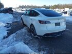 2025 Tesla Model Y Long Range Dual Motor All-wheel Drive White vin: 7SAYGAEE9SF262471